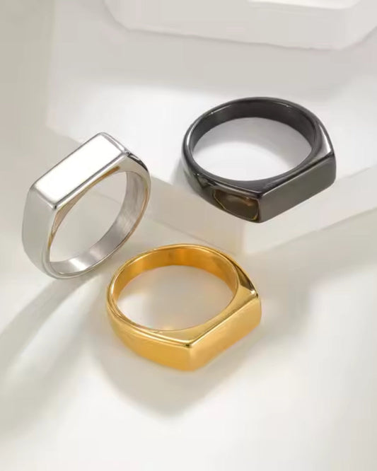 Axis Ring - Old Money